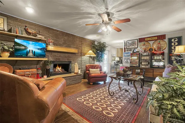 Photo 7 — 920 Sherwood Road, Clinton, OK 73601