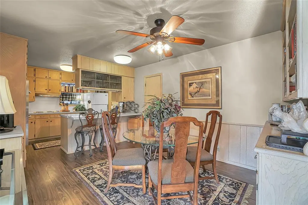 Photo 12 — 920 Sherwood Road, Clinton, OK 73601