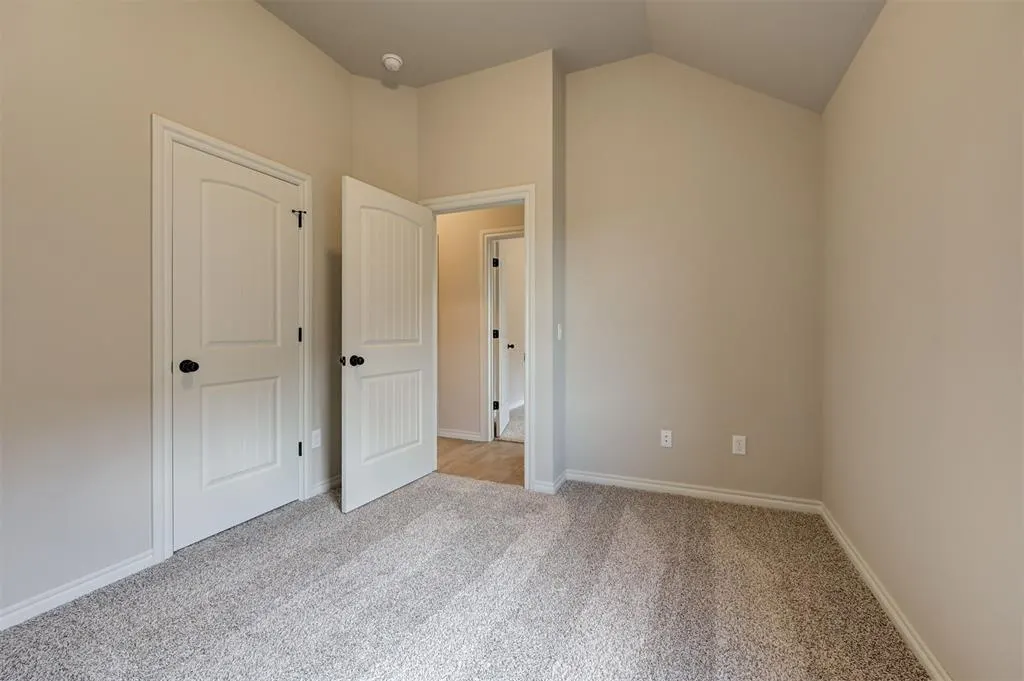 Photo 18 — 1232 E Ruger Lane, Mustang, OK 73064