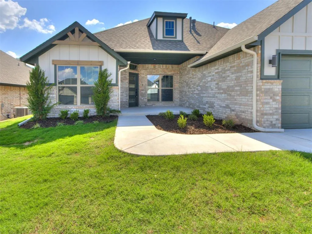 Photo 2 — 9220 SW 43rd Street, Oklahoma City, OK 73179