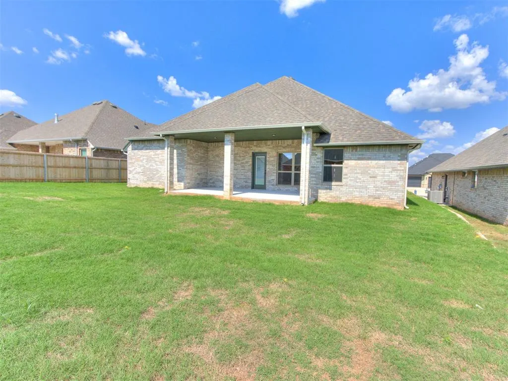 Photo 8 — 9220 SW 43rd Street, Oklahoma City, OK 73179