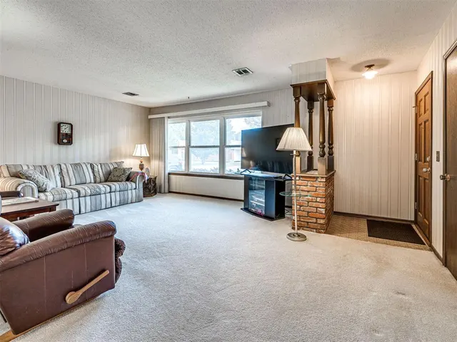 Photo 6 — 7401 NW 28th Terrace, Bethany, OK 73008