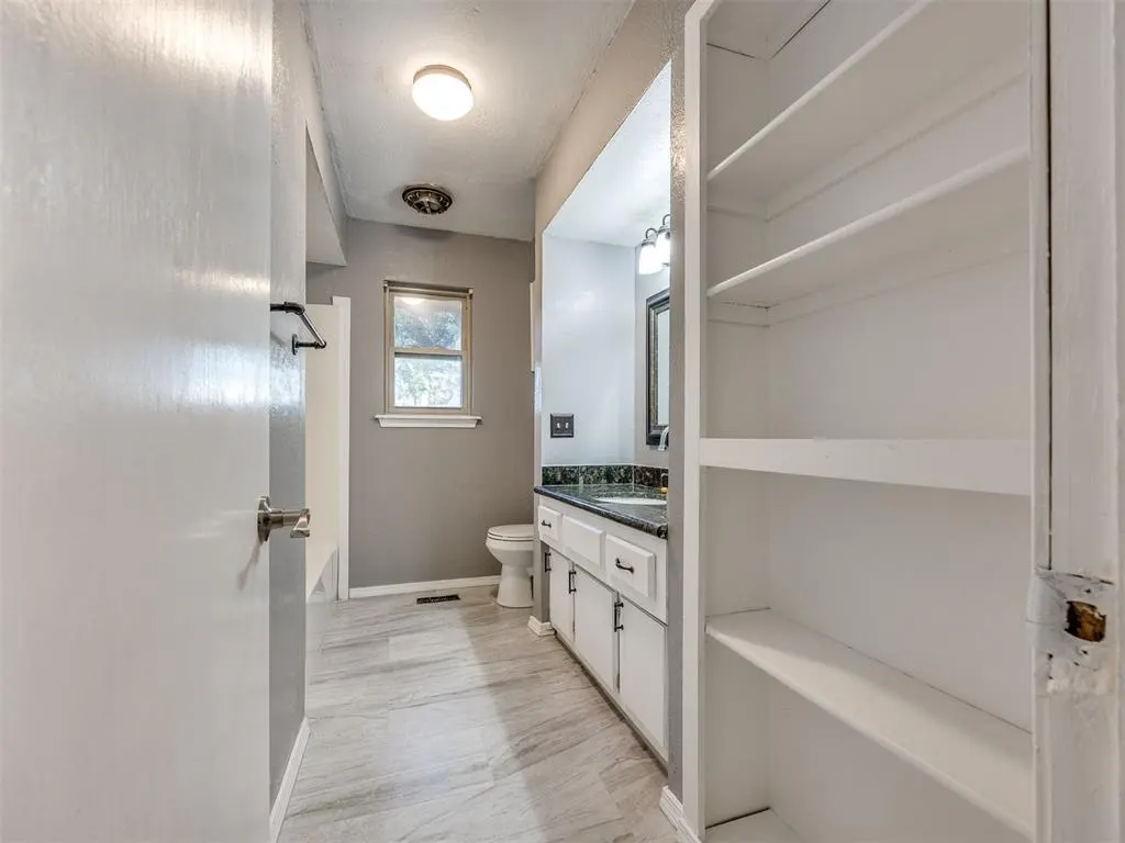Photo 25 — 8713 Rolling Green Avenue, Oklahoma City, OK 73132