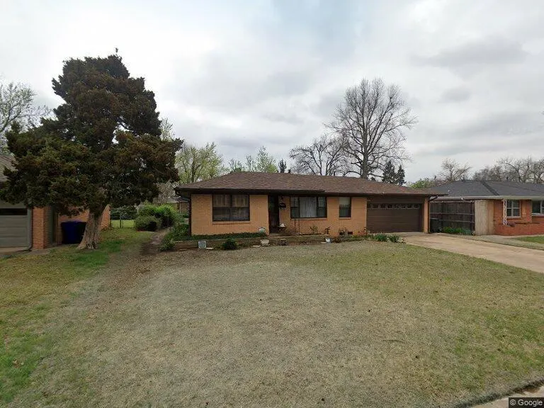 Front exterior — 1424 Avondale Drive, Norman, OK 73069