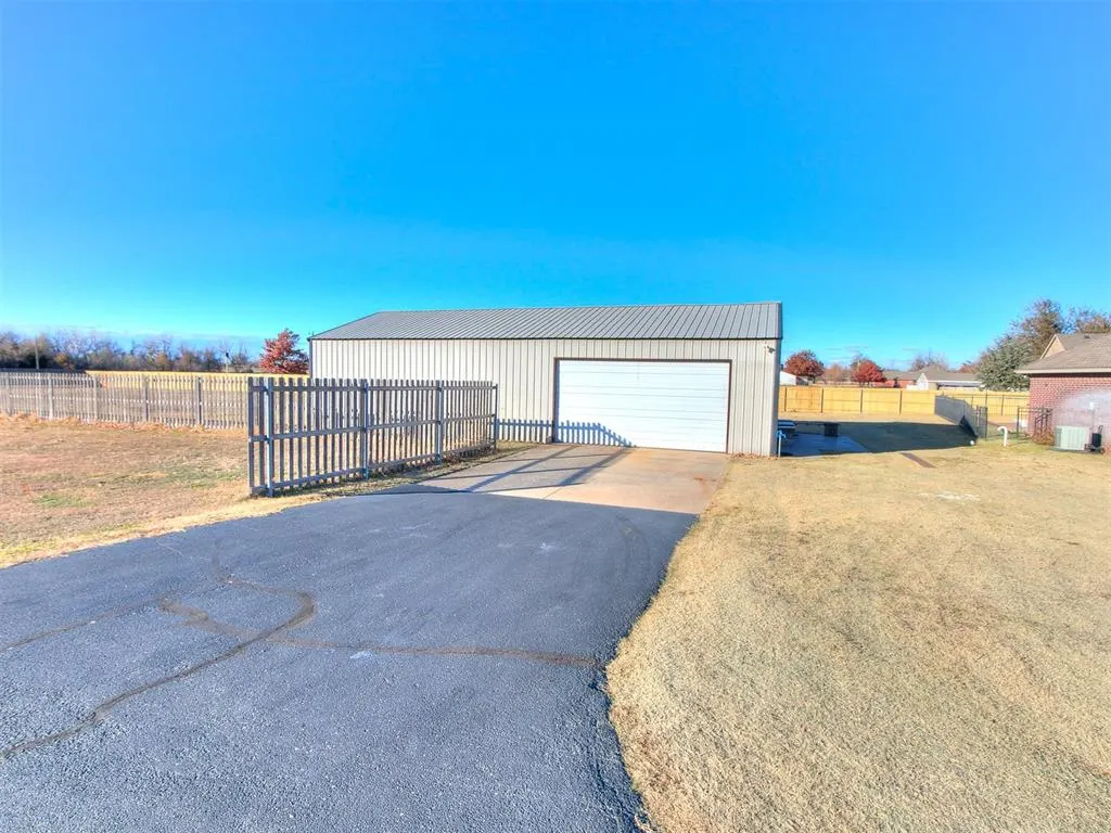 Photo 49 — 6203 N Stinchcomb Avenue, Oklahoma City, OK 73132