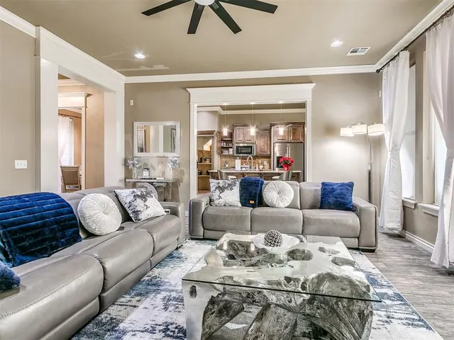 Photo 6 — 6203 N Stinchcomb Avenue, Oklahoma City, OK 73132
