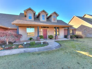 Sold home at 6203 N Stinchcomb Avenue
