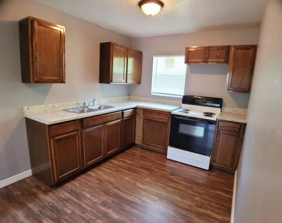Photo 5 — 1304 NW 98th Street, Oklahoma City, OK 73114