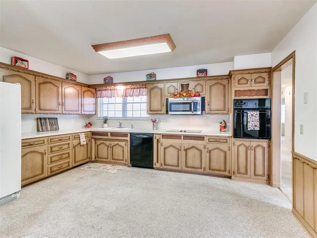 Photo 17 — 4312 NW 56th Terrace, Oklahoma City, OK 73112