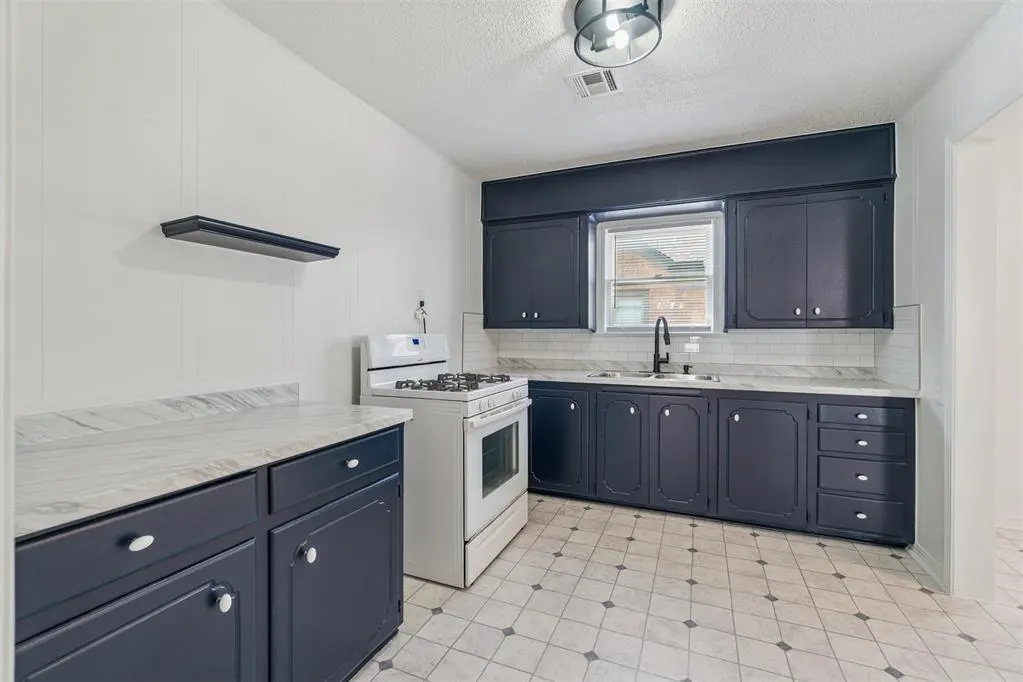 Photo 5 — Address unavailable, Oklahoma City, OK 73107