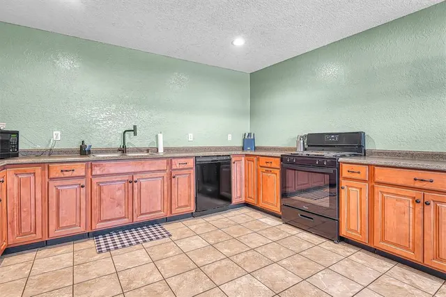 Photo 7 — 1410 N 5th Street, Sayre, OK 73662