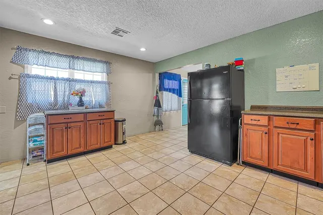 Photo 8 — 1410 N 5th Street, Sayre, OK 73662