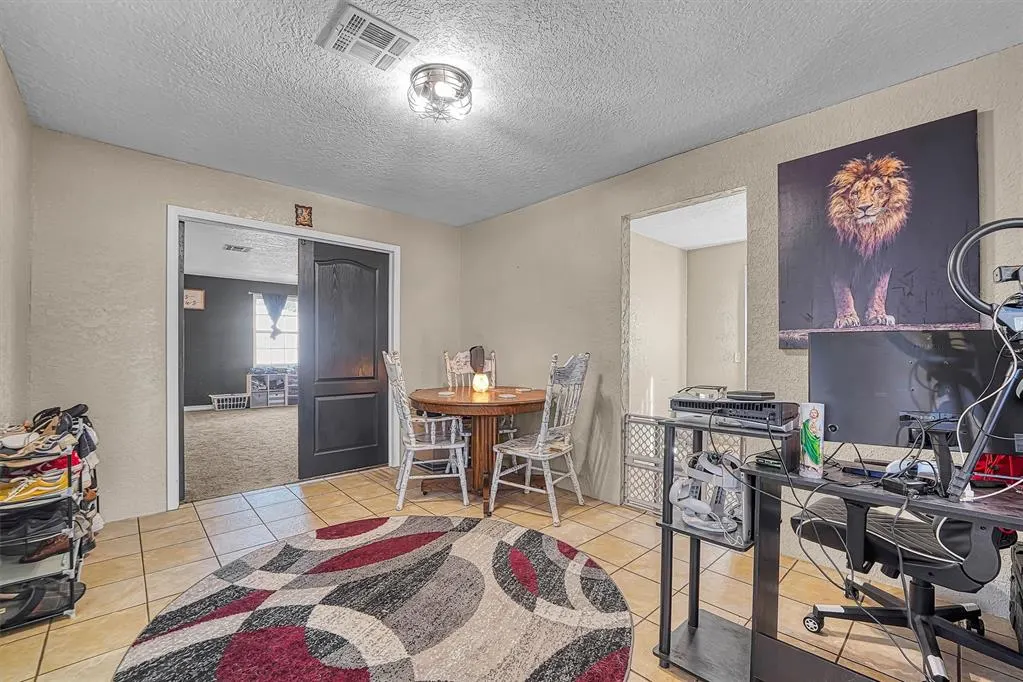 Photo 11 — 1410 N 5th Street, Sayre, OK 73662