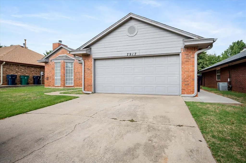 Photo 35 — 7917 Wilshire Ridge Drive, Oklahoma City, OK 73132