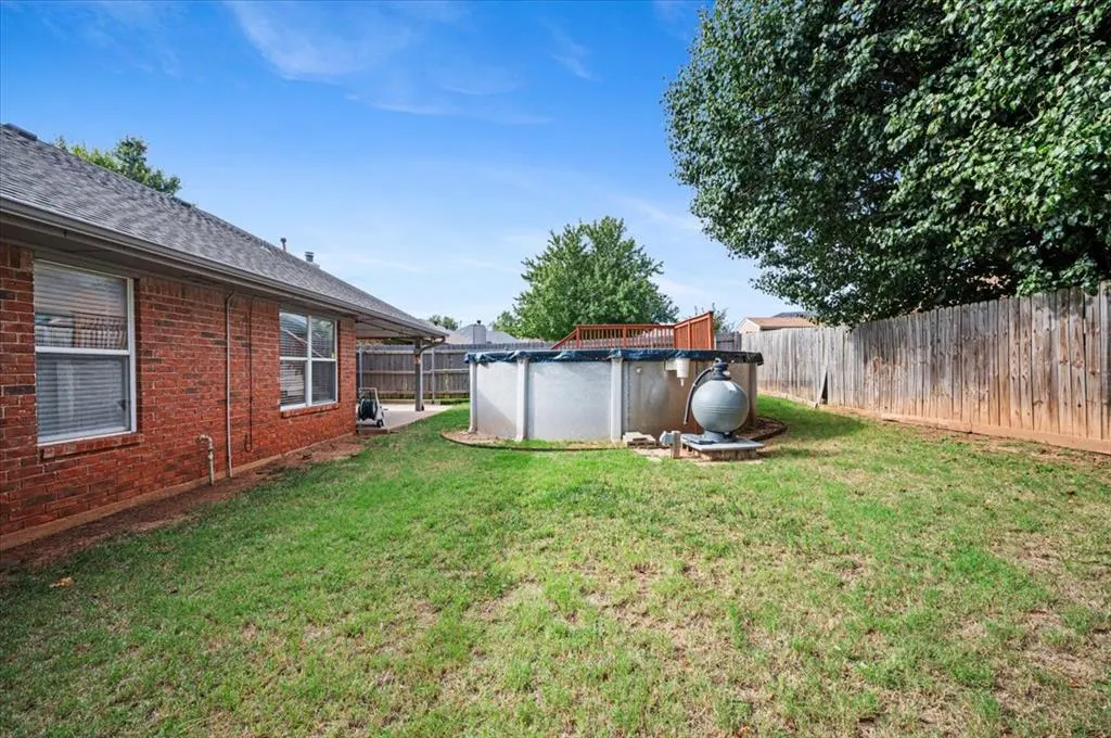 Photo 31 — 7917 Wilshire Ridge Drive, Oklahoma City, OK 73132