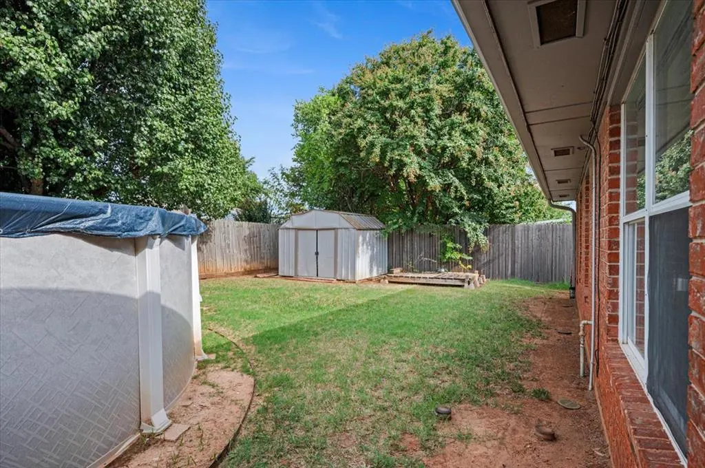Photo 33 — 7917 Wilshire Ridge Drive, Oklahoma City, OK 73132
