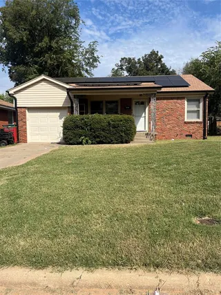 Sold home at 4421 NW 18th Street