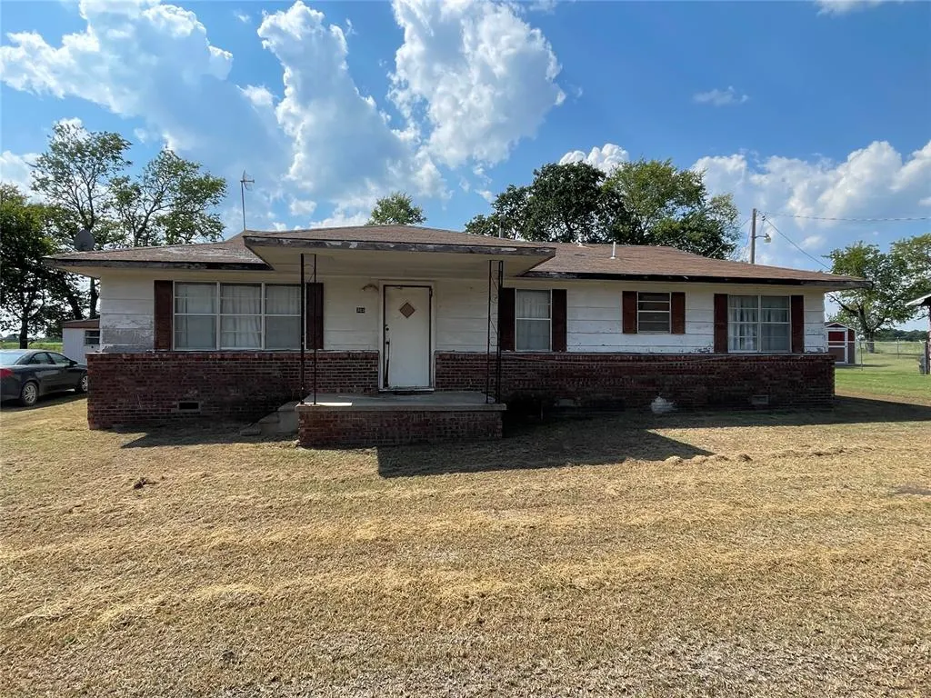 Front exterior — 704 Rabon Drive, Stratford, OK 74872
