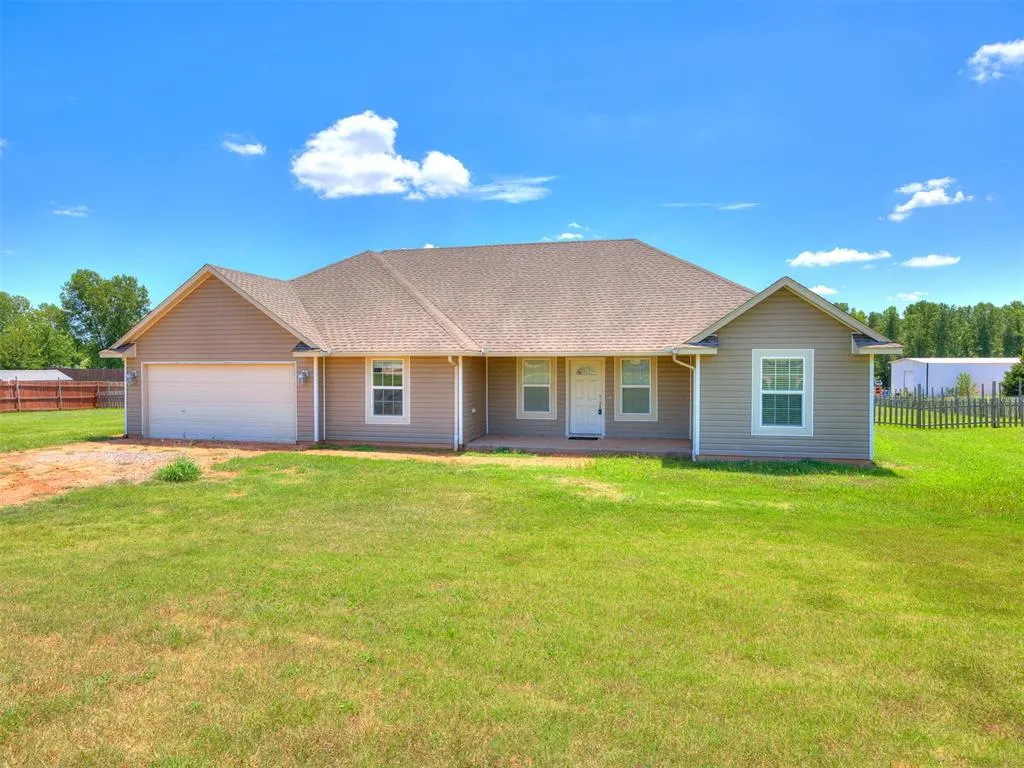 Front exterior — 1400 Hillside Terrace, Blanchard, OK 73010