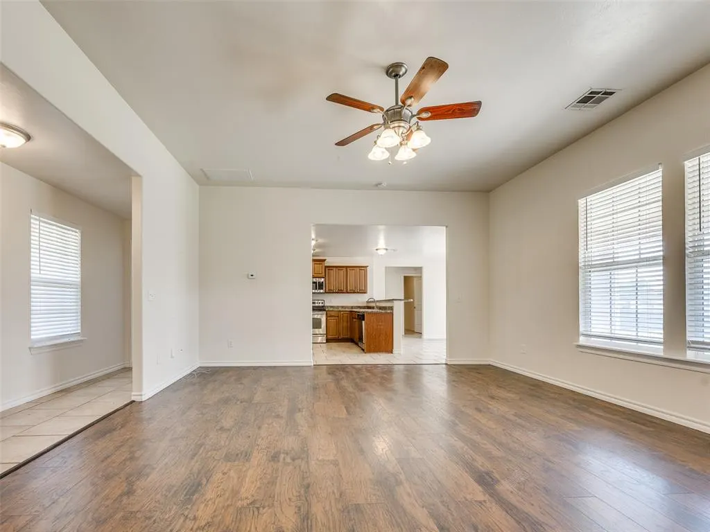 Photo 4 — 1400 Hillside Terrace, Blanchard, OK 73010