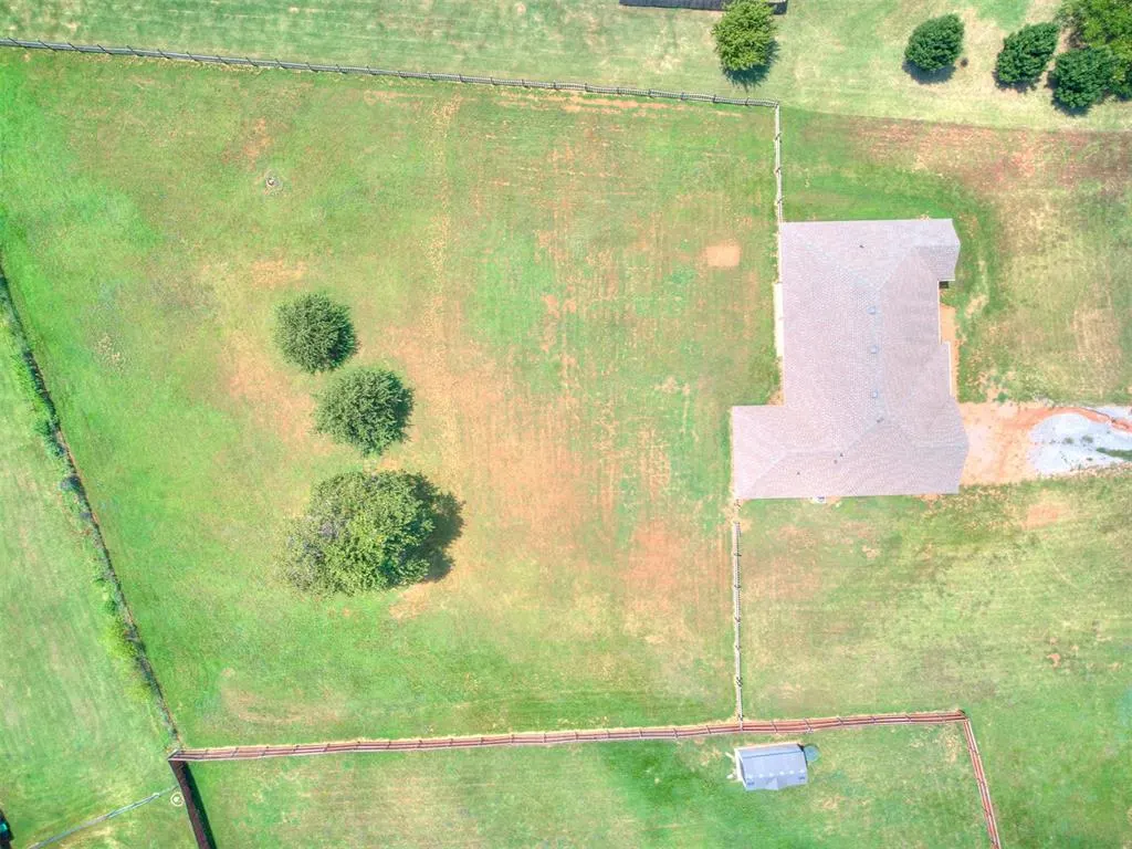 Photo 16 — 1400 Hillside Terrace, Blanchard, OK 73010