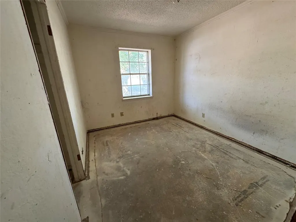 Photo 9 — 522 W Highland Street, Tecumseh, OK 74873