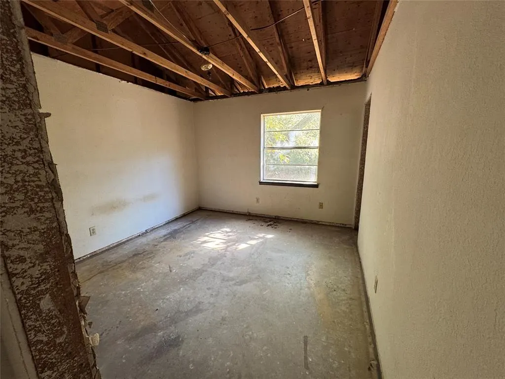 Photo 11 — 522 W Highland Street, Tecumseh, OK 74873