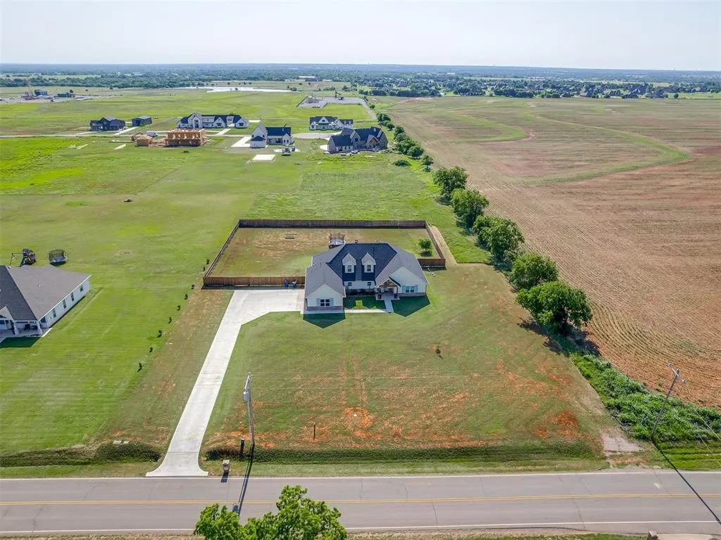 Photo 2 — 22830 N Rockwell Avenue, Edmond, OK 73025