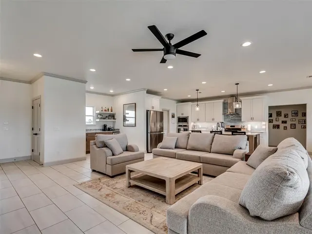 Photo 5 — 22830 N Rockwell Avenue, Edmond, OK 73025