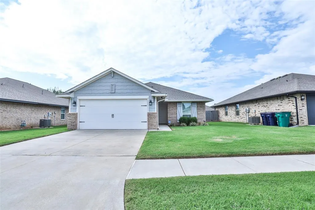 Photo 3 — 11632 SW 9th Street, Yukon, OK 73099