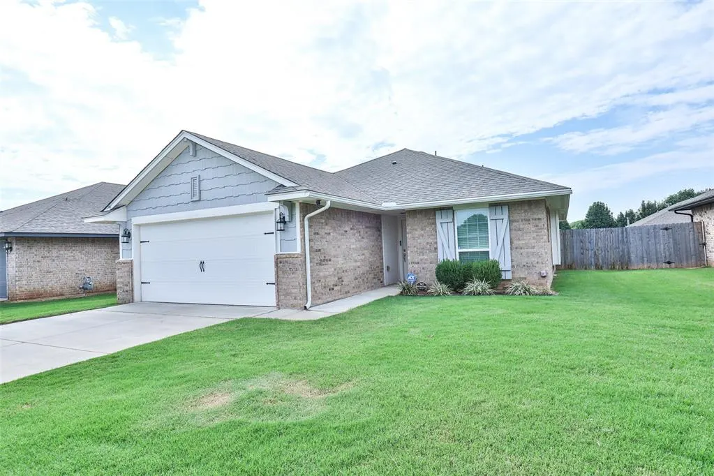 Photo 5 — 11632 SW 9th Street, Yukon, OK 73099