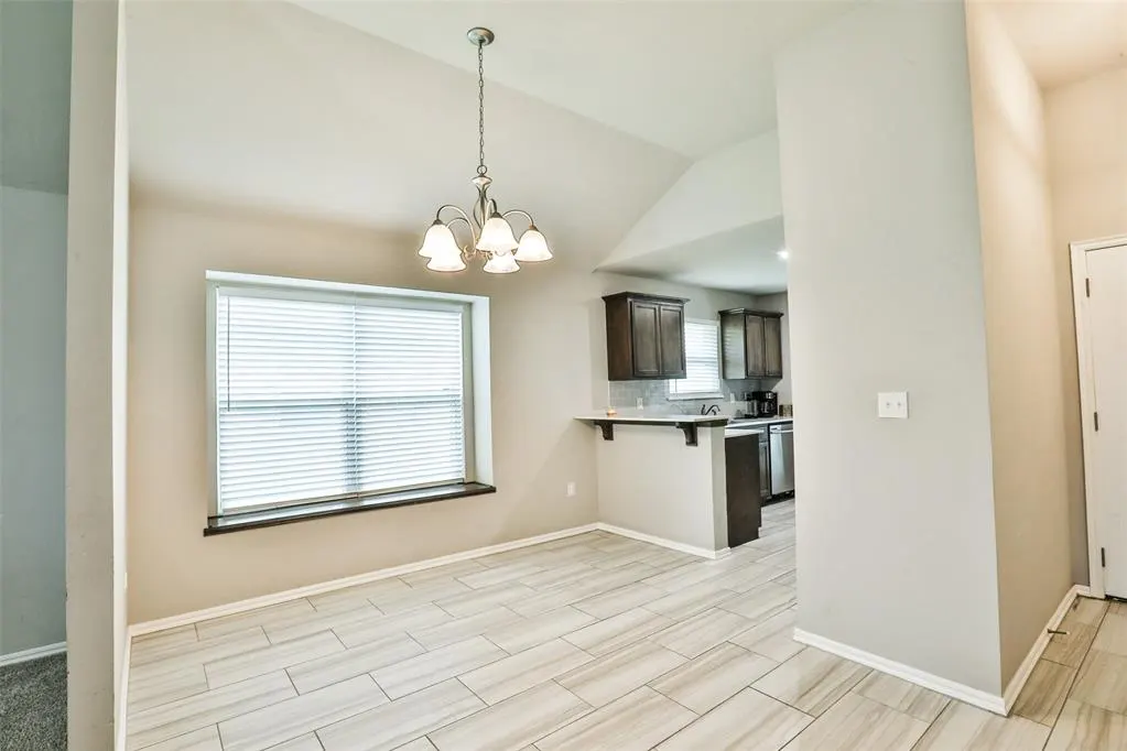 Photo 11 — 11632 SW 9th Street, Yukon, OK 73099