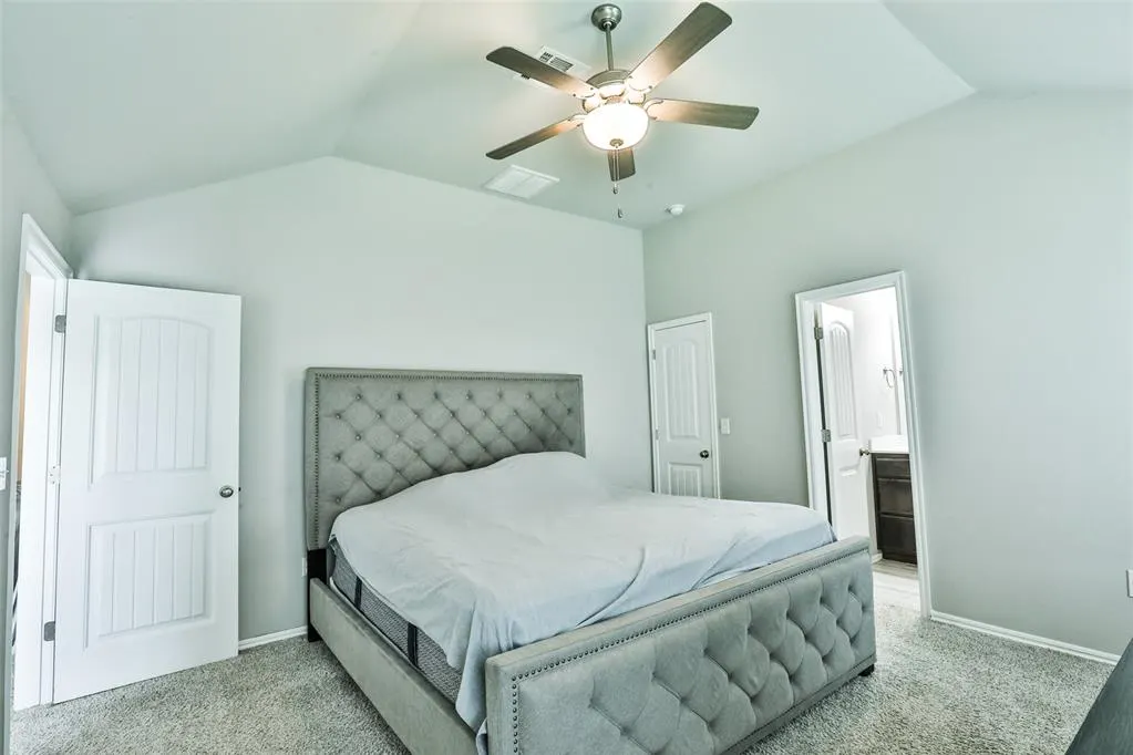 Photo 17 — 11632 SW 9th Street, Yukon, OK 73099