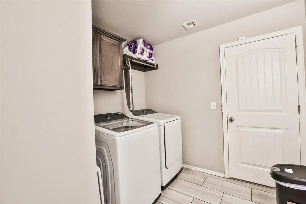 Photo 23 — 11632 SW 9th Street, Yukon, OK 73099