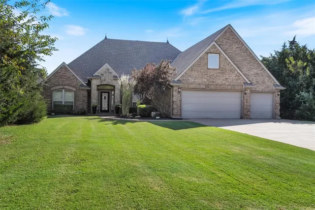 Front exterior — 508 E Olivia Terrace, Mustang, OK 73064