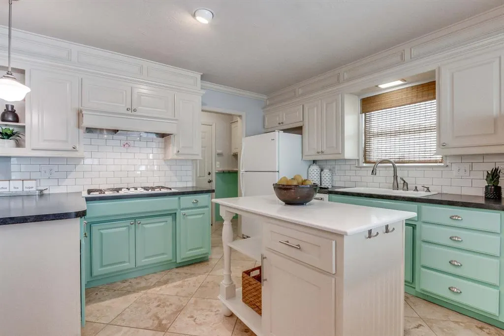 Photo 8 — 4621 NW 58th Street, Oklahoma City, OK 73122