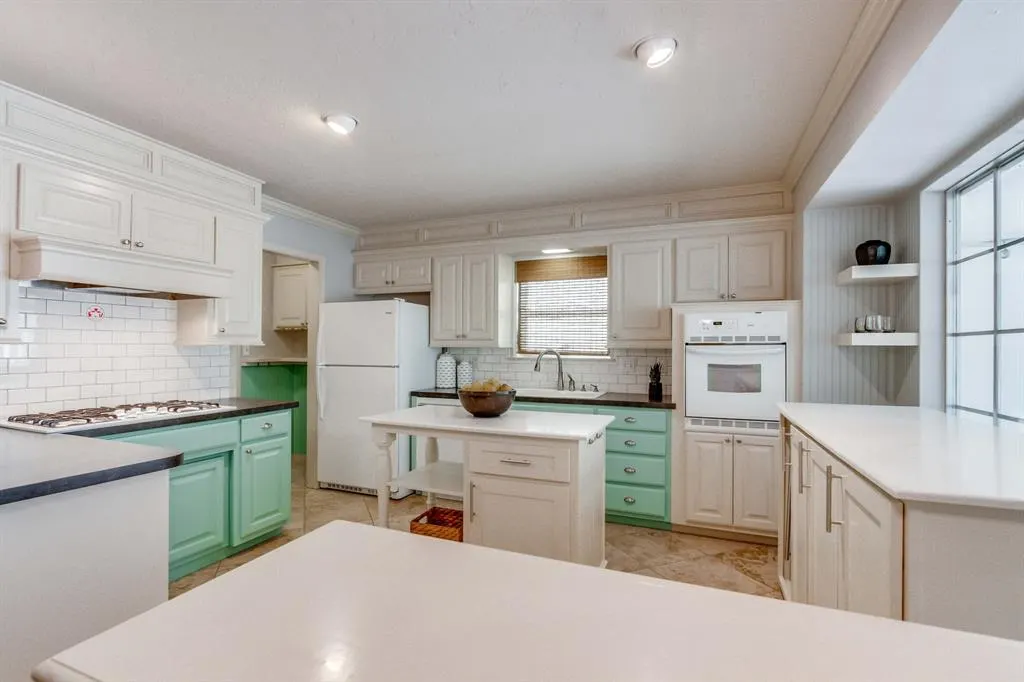 Photo 11 — 4621 NW 58th Street, Oklahoma City, OK 73122
