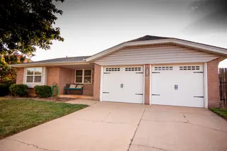 Sold home at 10105 S Klein Avenue