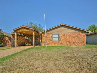 Sold home at 2620 NE Euclid Avenue