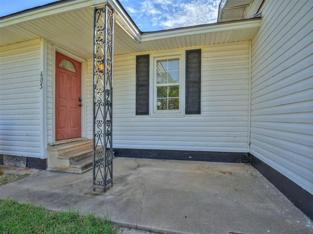 Photo 5 — 603 S 13th Street, Tecumseh, OK 74873