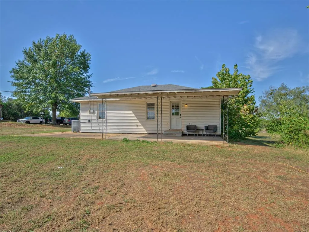 Photo 30 — 603 S 13th Street, Tecumseh, OK 74873