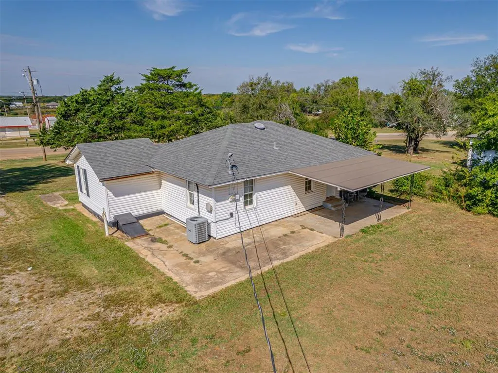 Photo 32 — 603 S 13th Street, Tecumseh, OK 74873