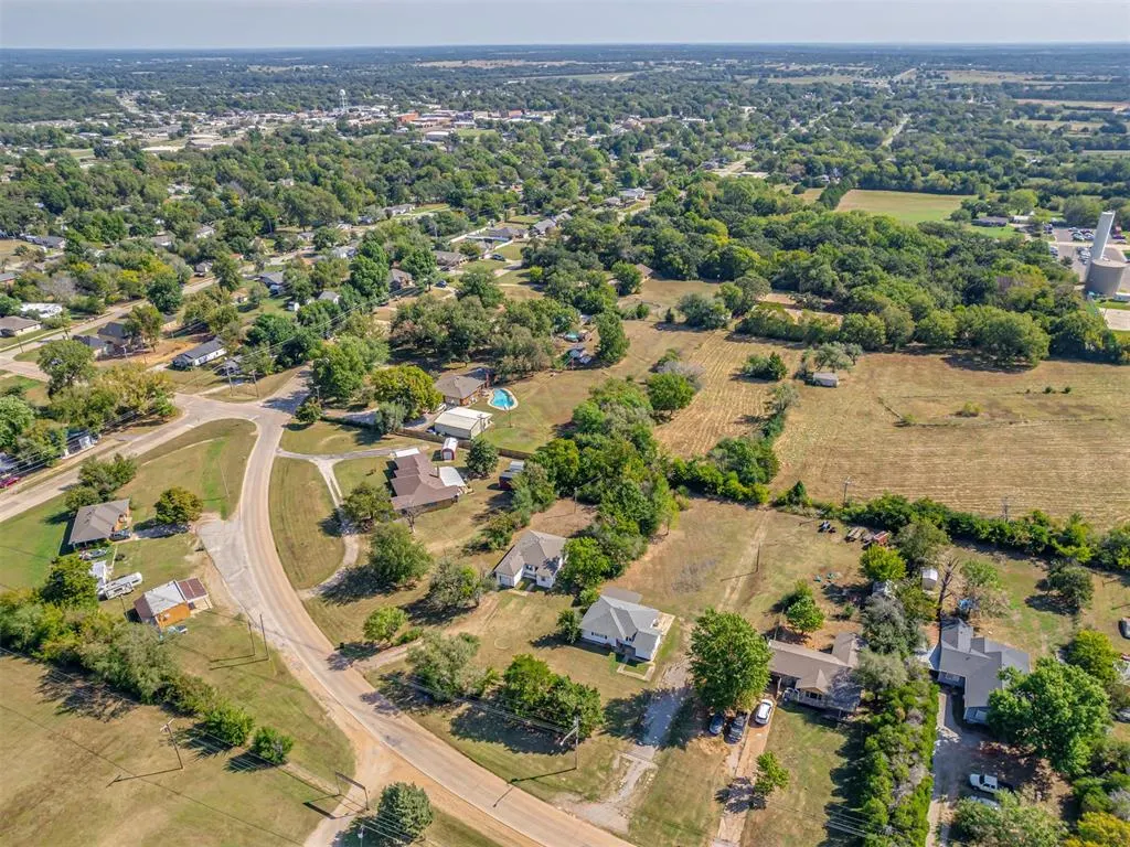 Photo 34 — 603 S 13th Street, Tecumseh, OK 74873