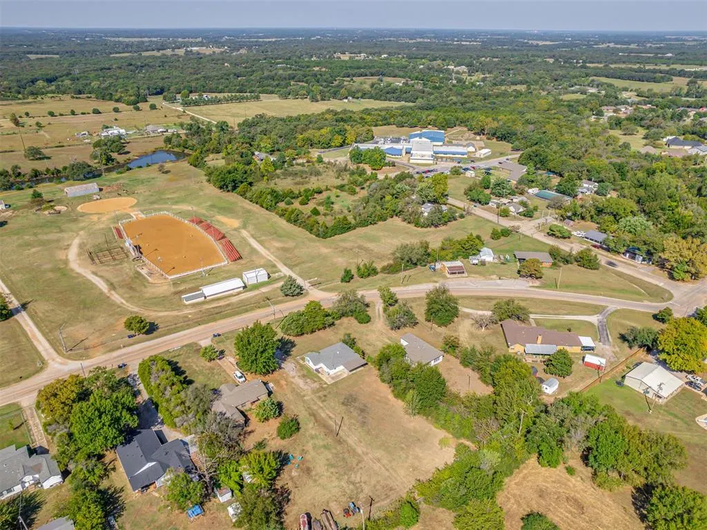 Photo 37 — 603 S 13th Street, Tecumseh, OK 74873