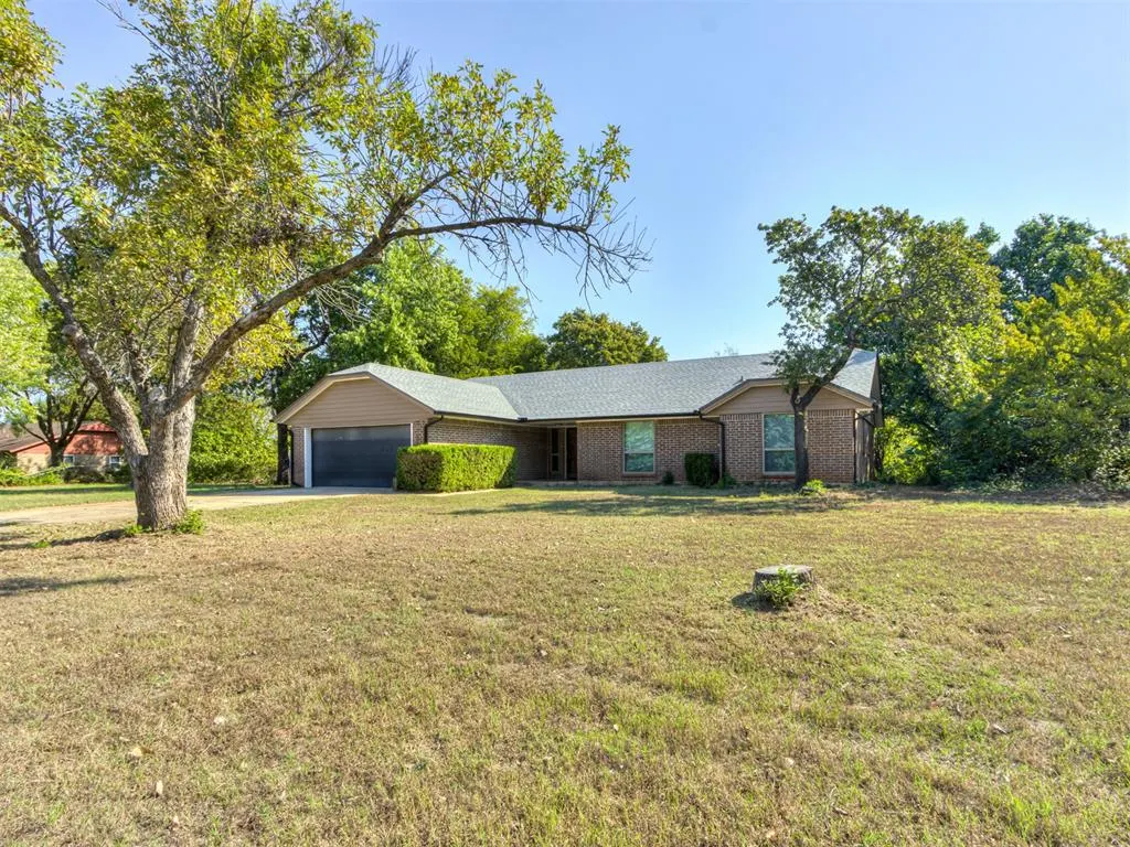 Photo 2 — 15240 Edna Road, Oklahoma City, OK 73165