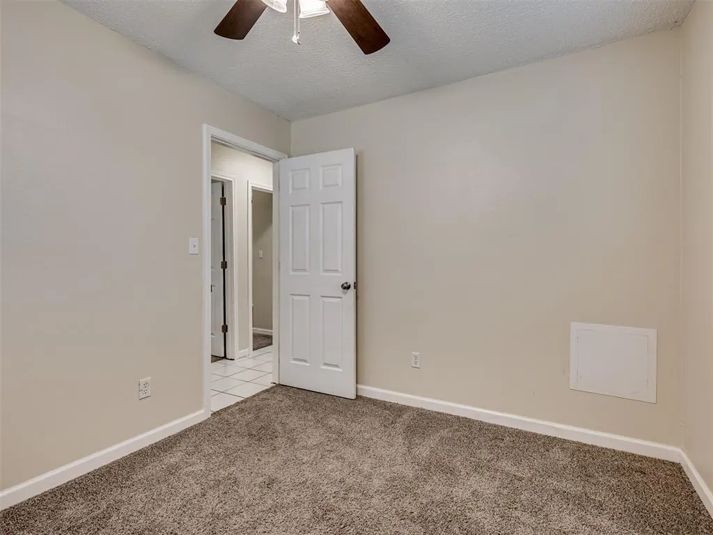 Photo 23 — 806 E Midland Street, Shawnee, OK 74804