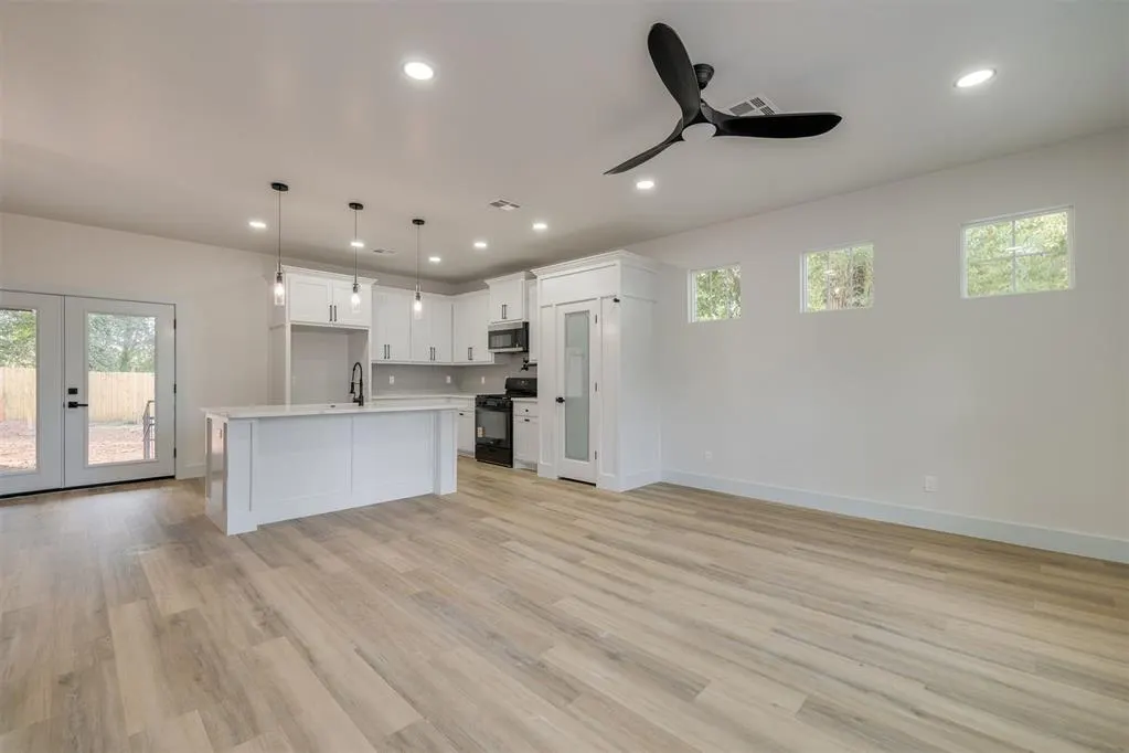 Photo 5 — 716 SE 22nd Street, Oklahoma City, OK 73129