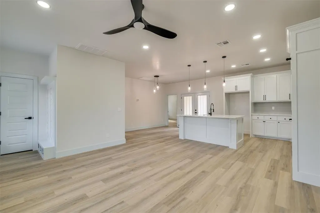 Photo 6 — 716 SE 22nd Street, Oklahoma City, OK 73129