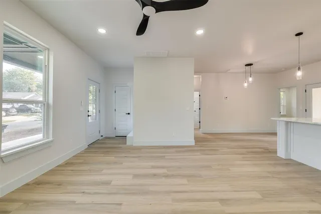 Photo 7 — 716 SE 22nd Street, Oklahoma City, OK 73129