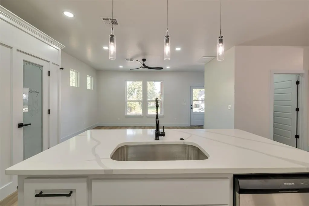 Photo 16 — 716 SE 22nd Street, Oklahoma City, OK 73129